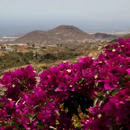 Rural Casa Lena * Charco del Pino